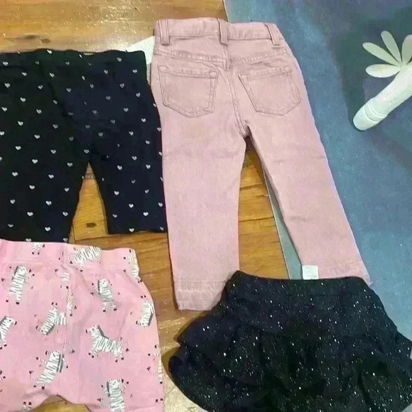 Toddler Girl 2T bundle Shorts, Pants, and skirts size 2T - Picture 7 of 10